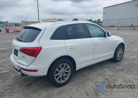 2011 Audi Q5 2.0T Premium z USA, uszkodzony, nr VIN WA1LFAFP2BA046782